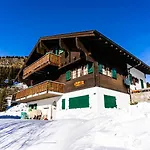 Haus Chaemihitta, Moosfluh ريرالب