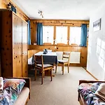 Haus Chaemihitta, Moosfluh شقة *